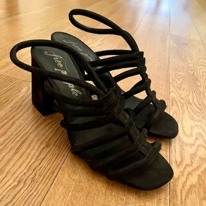 Free People Colette Cinched Block Heel Strappy Sandal in Black! Size 8.5